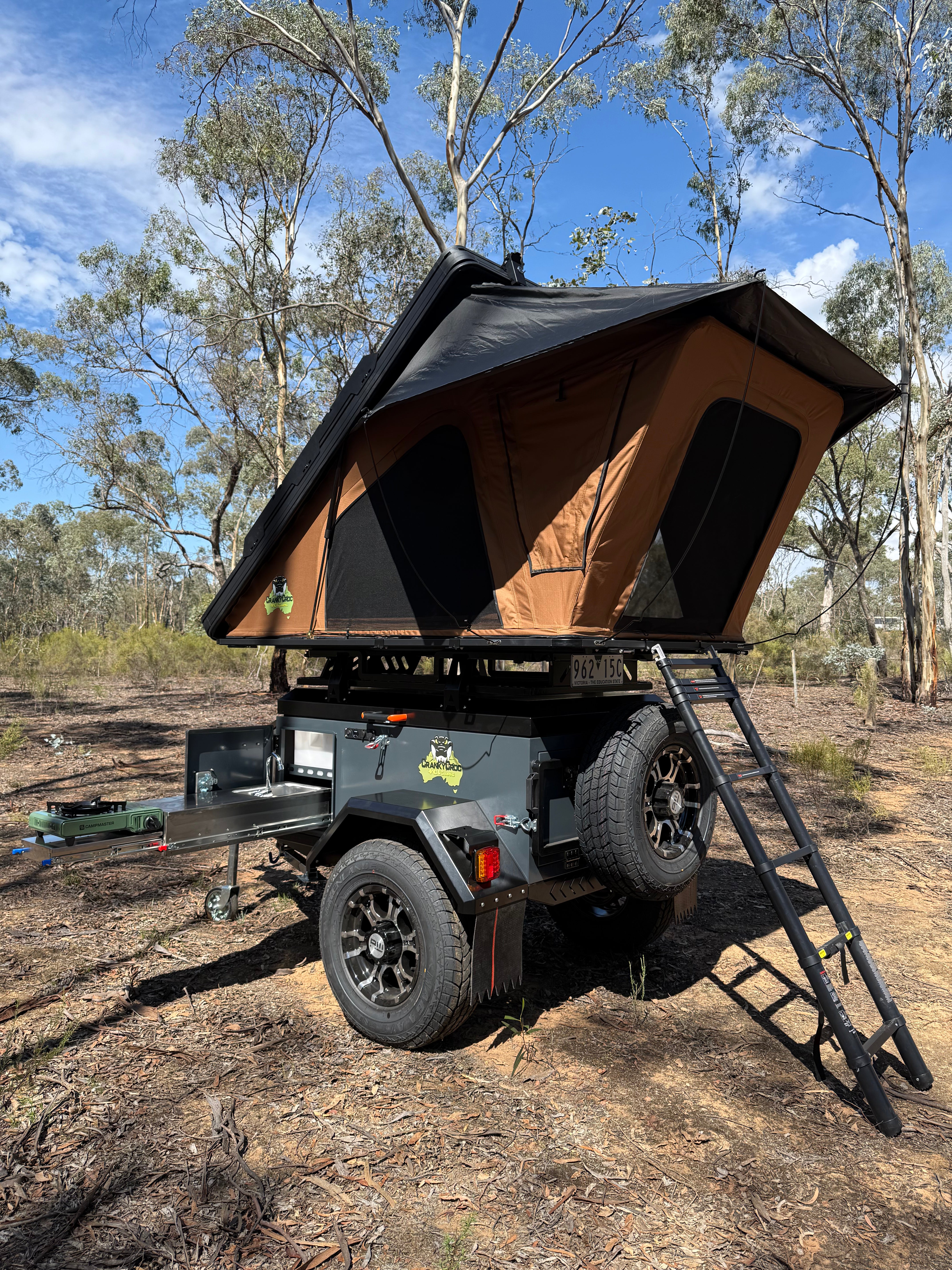 Croc Solid, Lightweight Rooftop Tent